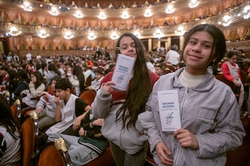 Los alumnos llegan de diferentes instituciones educativas (Foto: Teatro Colón)