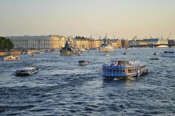 El antiguo y bello puerto de San Petersburgo, con un tráfico permanente, es ahora el elegido de los carteles de la droga latinoamericanos para llegar a Europa. (Reuters)