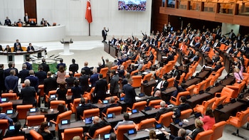 Turquía adopta una polémica ley