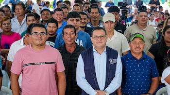 Un contingente de aproximadamente 100 salvadoreños viaja a Canadá con el programa de migración laboral