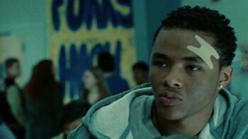 Hallaron muerto al actor Gregory