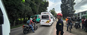 Las autoridades reportan varias personas lesionadas que estan siendo trasladadas a centro hospitalario - (Cuerpo de Bomberos de Cundianamarca)