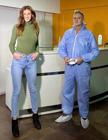 Javier Romero junto a Paula