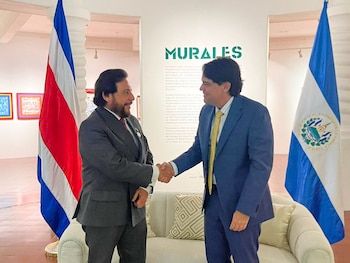 El vicepresidente Ulloa, se reunió con el vicemandatario de Costa Rica, Douglas Soto, para reafirmar los lazos de cooperación entre ambas naciones./ (Redes Félix Ulloa)
