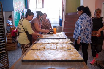 Margarita Barrientos en el comedor