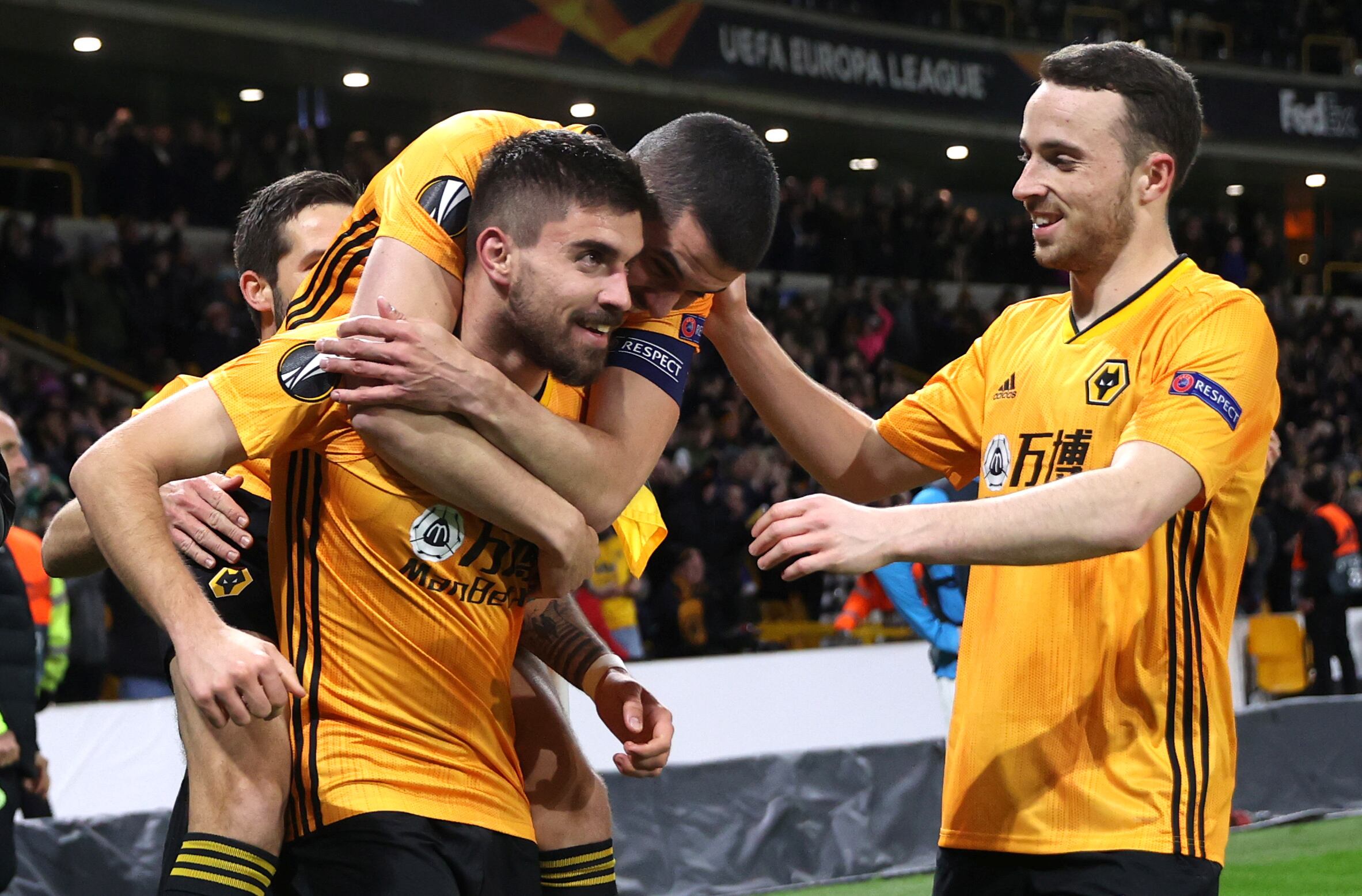 Ruben Neves y Diogo Jota durante su paso por los Wolves (Reuters/Carl Recine)