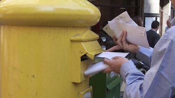 Cuándo se inventó el código postal y cómo se convirtió en un sistema global