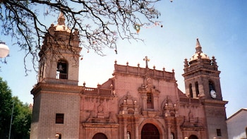 Ayacucho es conocida por su gran valor cultural e histórico de diferentes épocas de Perú (Wikimedia)