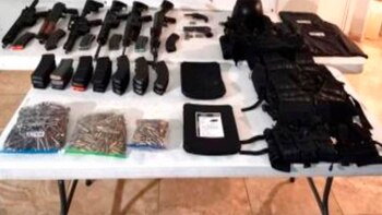 Tras ser detenidos, a los