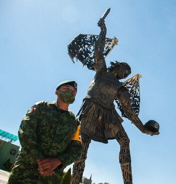 La escultura "Monumento a la
