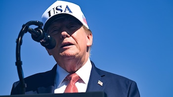 Trump amenaza con excluir los productos canadienses de los contratos del Gobierno de EEUU
