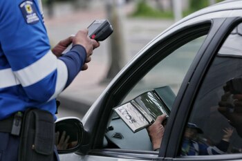 Multas y sanciones están desligadas del aumento del salario mínimo - crédito Colprensa