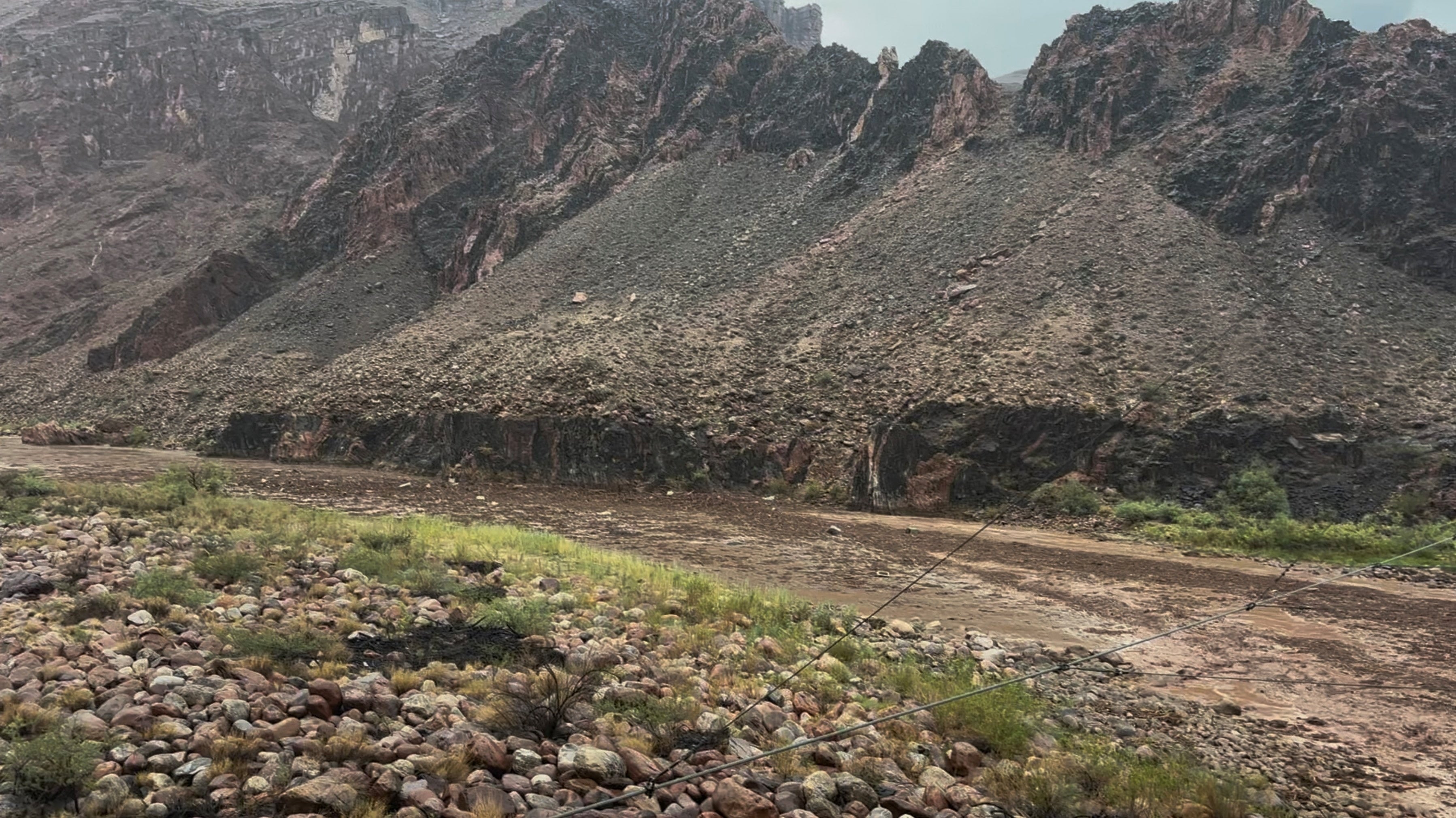 El turista John Giusti, de Texas, figura entre los desaparecidos tras perderse contacto con él minutos antes de la crecida en el Gran Cañón (Wieke De Boer/via REUTERS)