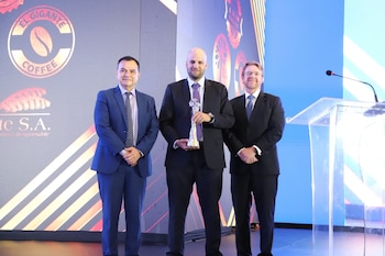 Fogel de Centro América recibió el premio de Exportador del Año 2026 en la 38.ª edición del Galardón Nacional a la Exportación de Agexport.