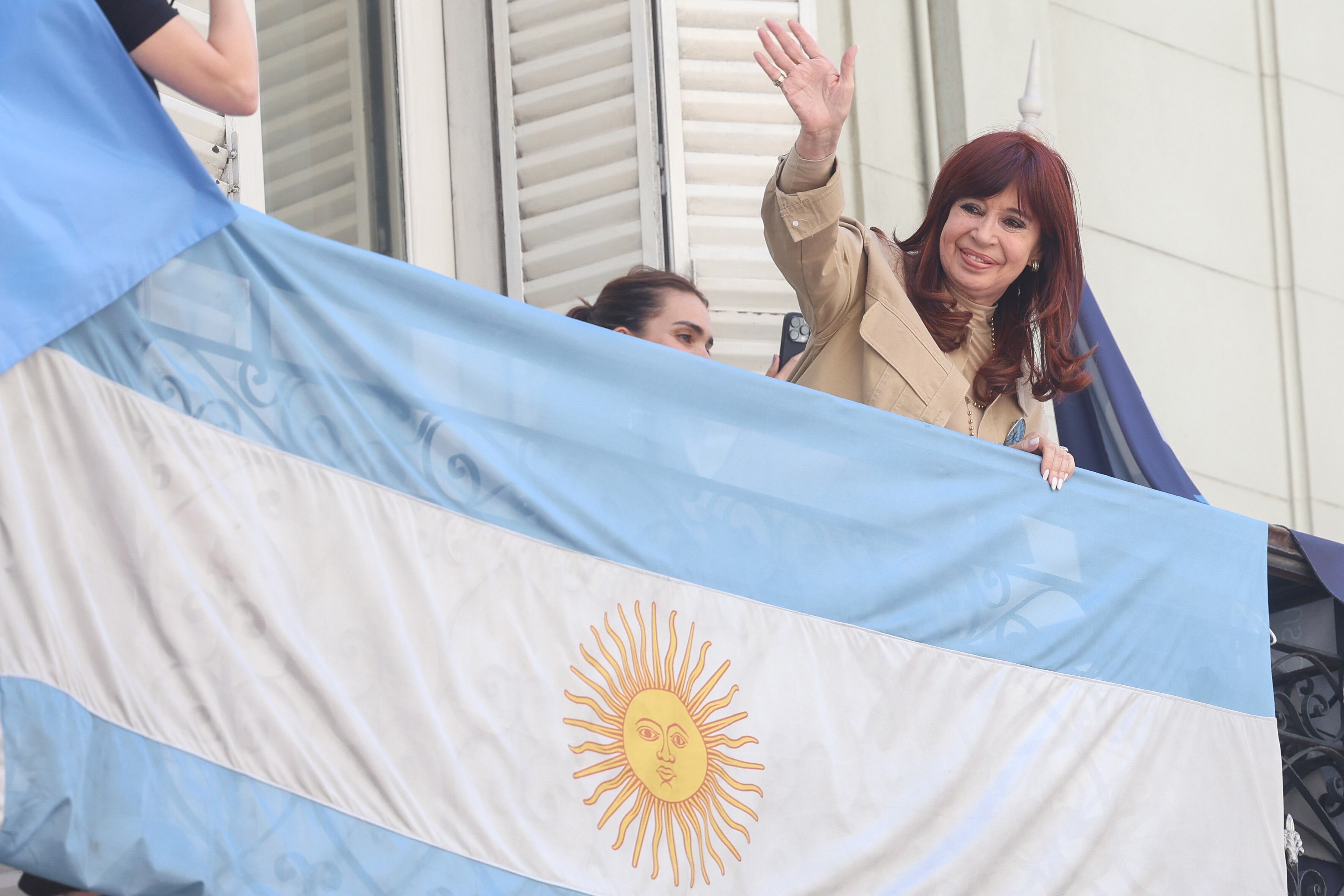 Cristina Kirchner recibió a varios dirigentes de su entorno en el Instituto Patria (EFE/ Juan Ignacio Roncoroni)
