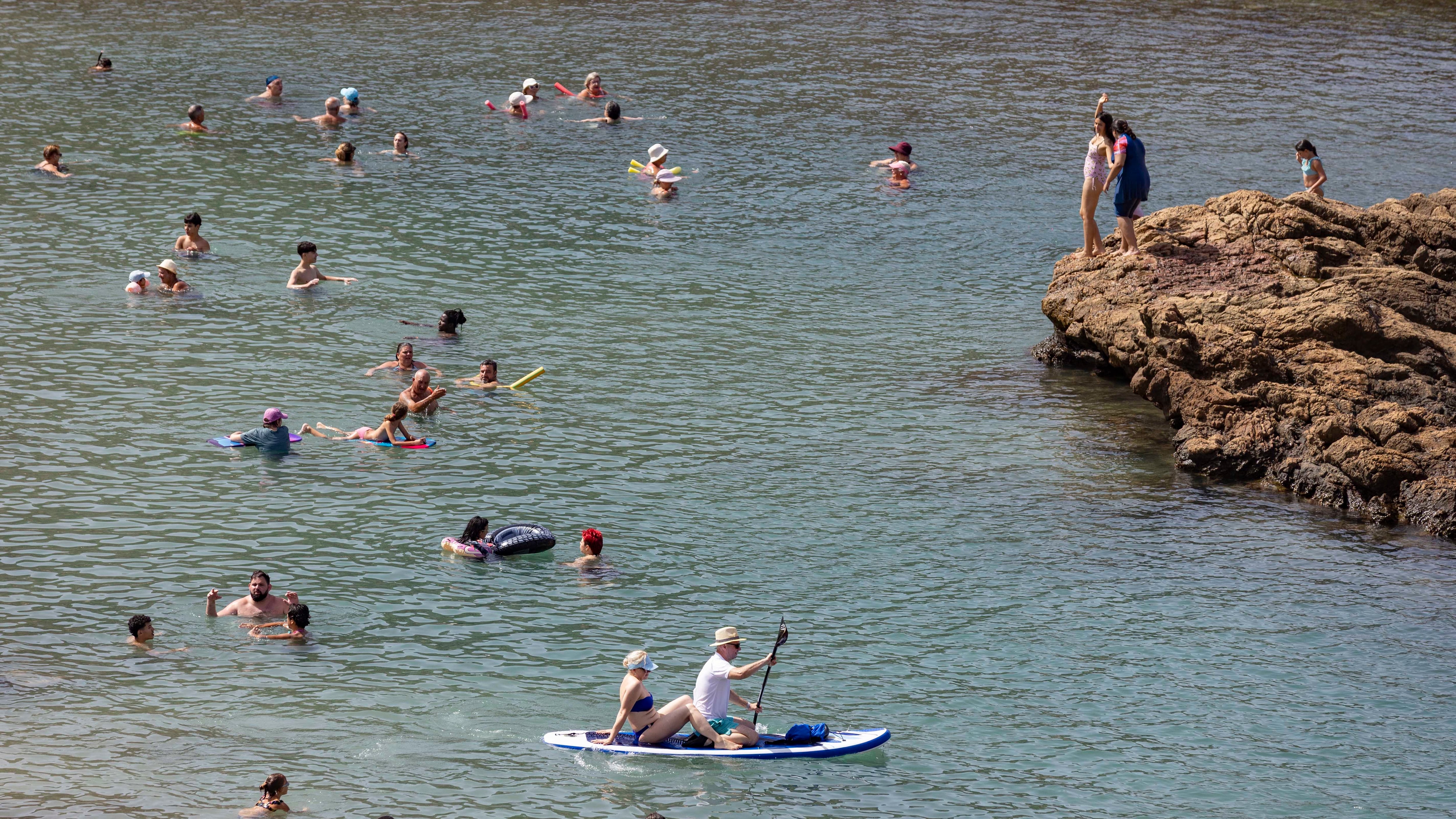 España se prepara para una nueva subida de las temperaturas: la Aemet alerta de que podríamos estar ante la tercera ola de calor del verano