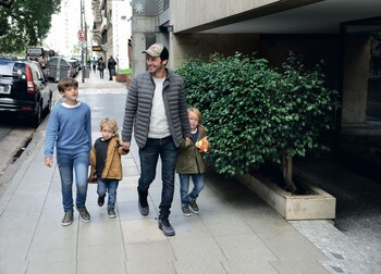 Benjamín Vicuña y sus hijos: