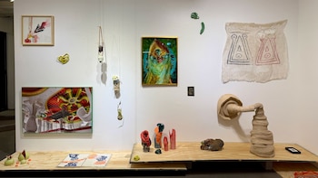 La muestra “Limo” pone al textil y a la memoria en el centro de una escena artística en transformación