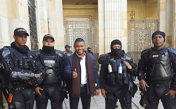 Polo Polo muestra su apoyo al ESMAD