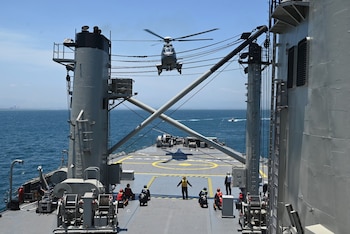 Marina, helicóptero