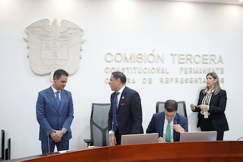 La comisión Tercera de la Cámara estudia en primer debate los proyectos relacionados con hacienda, crédito público, impuestos y regulación financiera. - crédito Cámara de Representantes