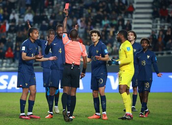 Francia jugó con un futbolista
