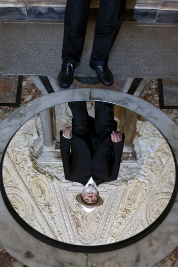 Pistoletto frente a su