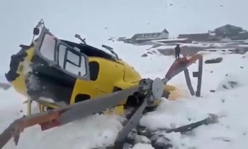 El helicóptero en la nieve
