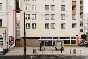 Está en el barrio de