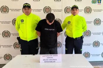 El sujeto amenazaba a su