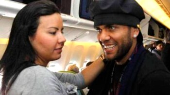 Dani Alves y Dinorah Santana,
