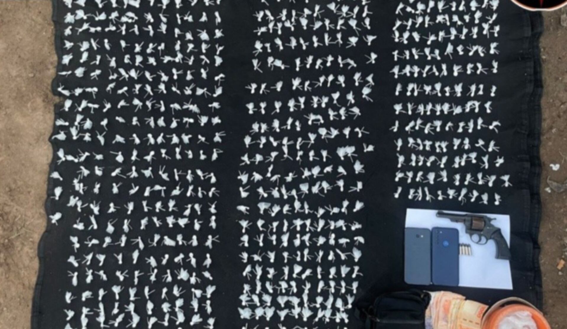 El materia secuestrado en el operativo llevado a cabo en Granadero Baigorria (Rosario3)