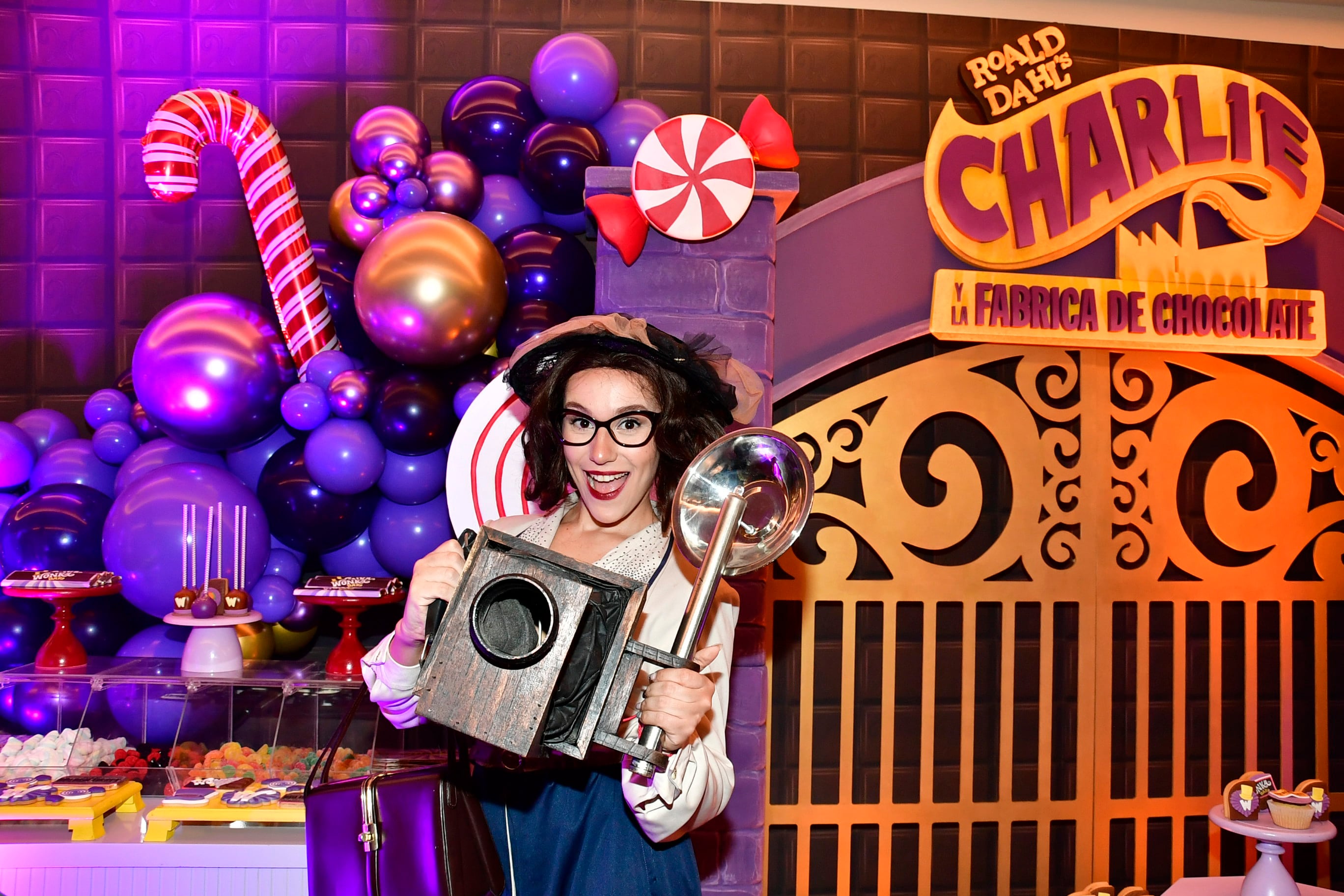 La calle Corrientes se transforma con el estreno de 'Charlie y la fábrica de chocolate' en el teatro Gran Rex, protagonizada por Agustín Aristarán como Willy Wonka