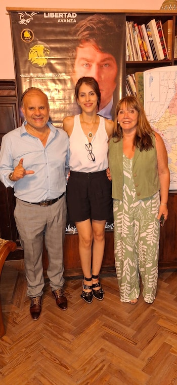 Roque Fleitas, su hija Rebeca,