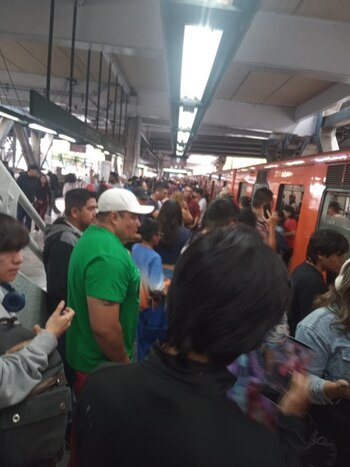 En la estación Apatlaco se