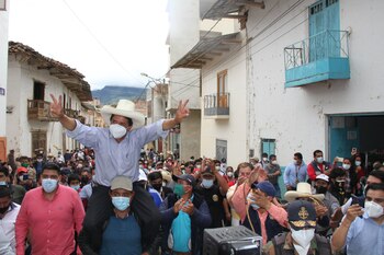 15/04/2021 El candidato presidencial peruano Pedro Castillo.
Fujimori enfatiza en que no atacará a Castillo y que no caerá "en la campaña del miedo"
POLITICA
EL COMERCIO / ZUMA PRESS / CONTACTOPHOTO