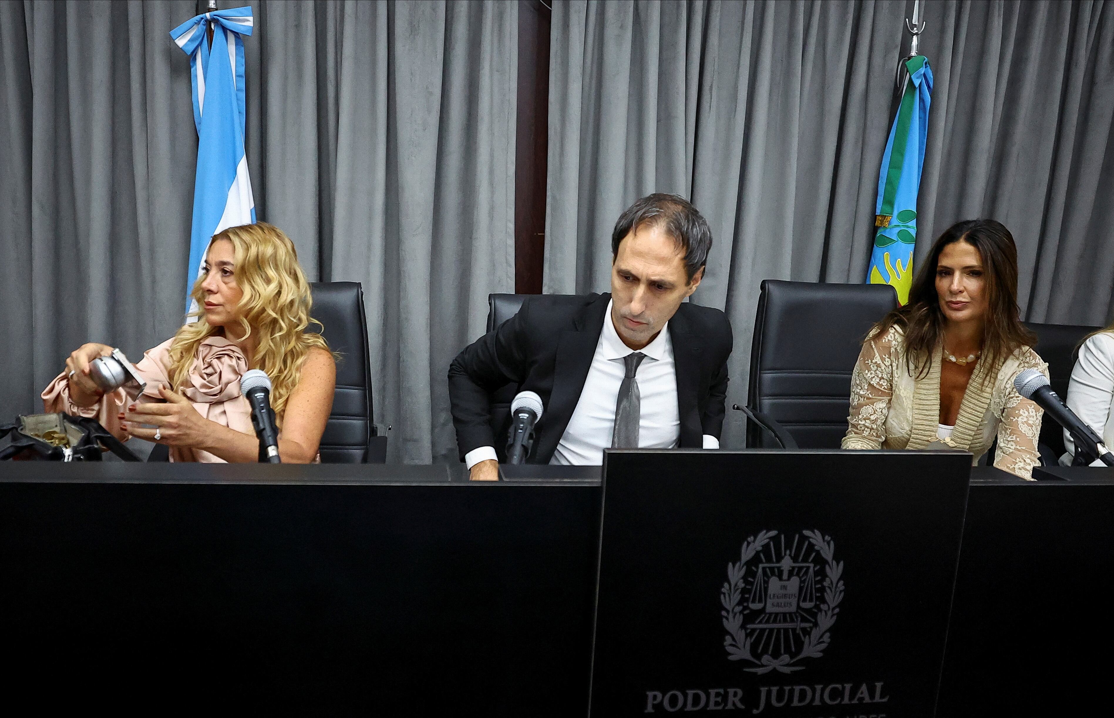 Los jueces Verónica Di Tommaso, Maximiliano Savarino y Julieta Makintach fueron los jueces designados para invetigar la muerte de Diego Maradona ( REUTERS/Agustin Marcarian )