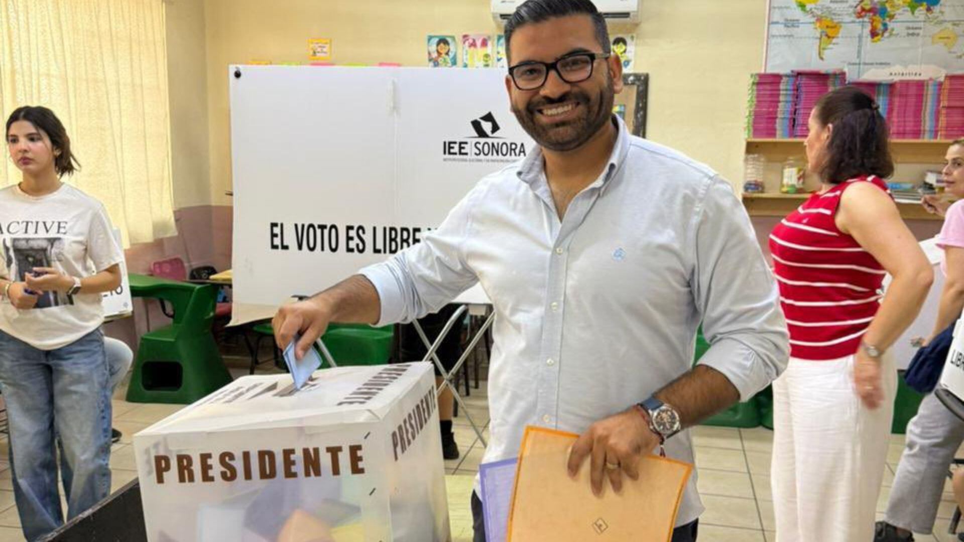 Daniel Acedo declina magistratura en Sonora. (@danielacedo2025)