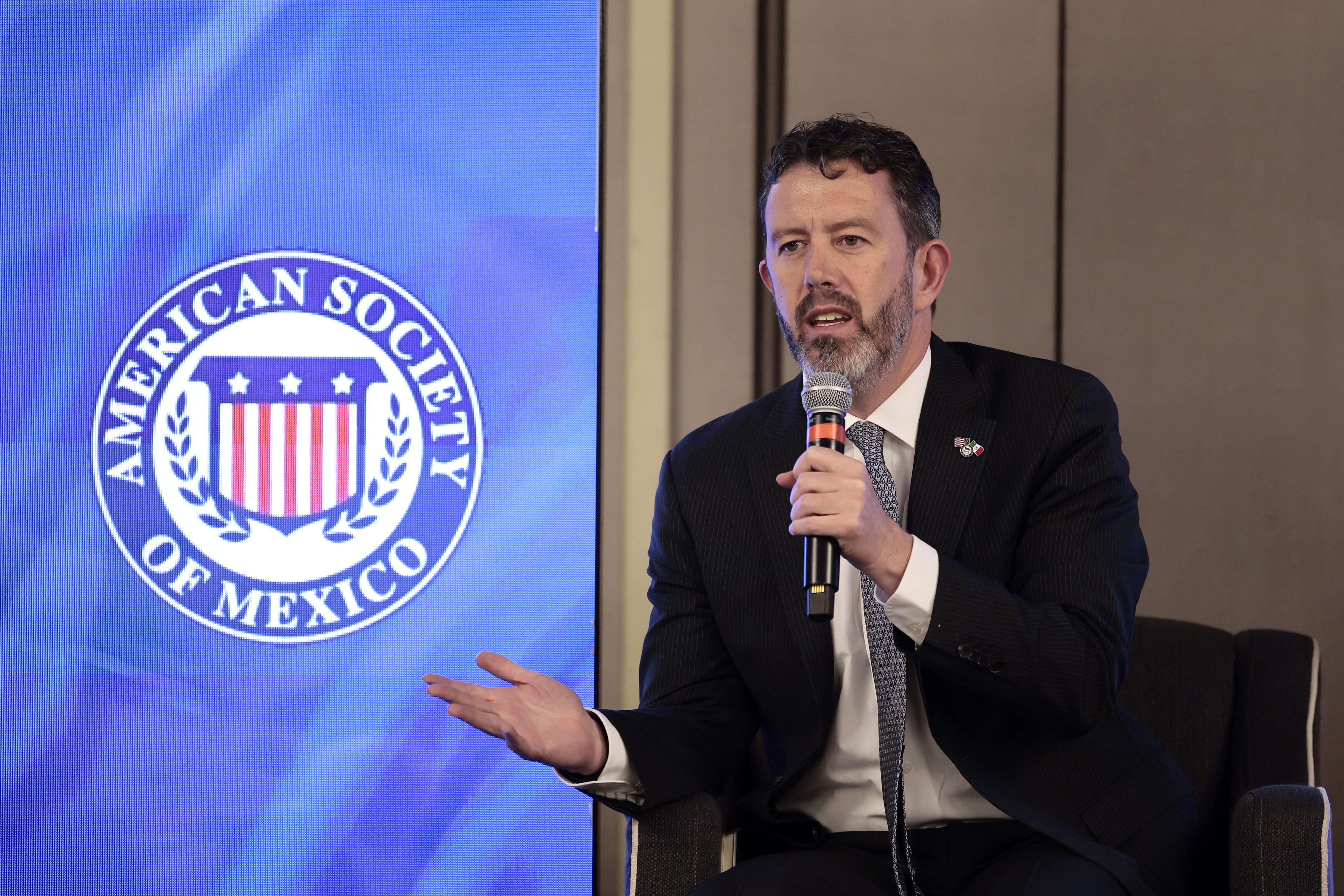 American Society of Mexico ve como “equivocación” reforma de Sheinbaum que va contra doble nacionalidad. EFE/ José Méndez