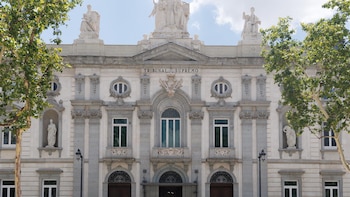 AJFV reprocha las "descalificaciones" del Gobierno al Supremo por la 'ley de nietos': "Trascienden la legítima crítica"