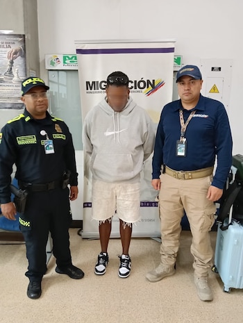 Colombiano con orden de captura por concierto para delinquir - crédito Migración Colombia