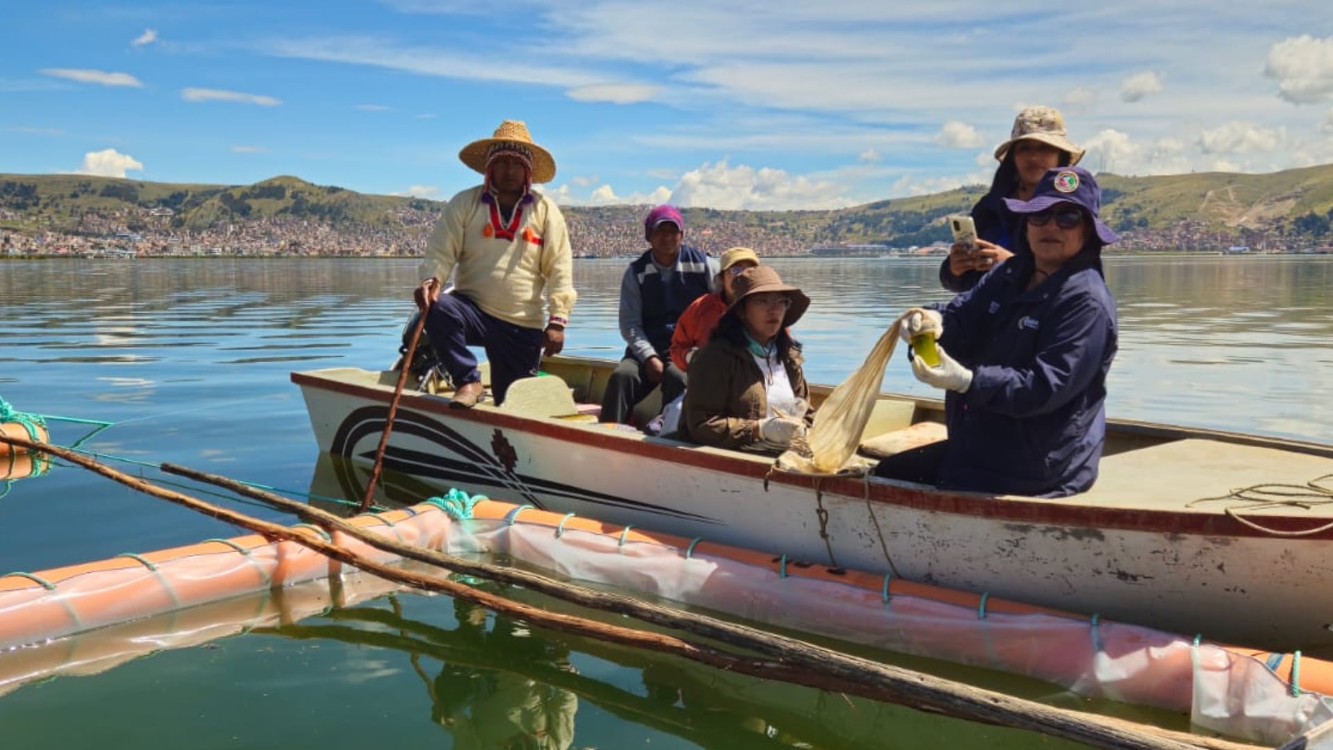 Titicaca en crisis: la bahía de Puno enfrenta grave deterioro ambiental