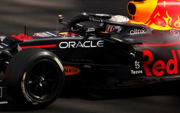 Max Verstappen probó las nuevas gomas de 18 pulgadas en los ensayos de post temporada, también en Abu Dhabi el mes pasado (REUTERS/Hamad I Mohammed)