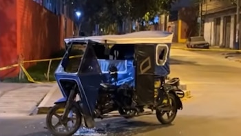 El presunto agresor, que se movilizaba en una motocicleta, habría disparado aproximadamente quince veces contra la víctima antes de escapar - Créditos: Captura de pantalla de Exitosa.