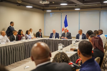 El presidente Luis Abinader se