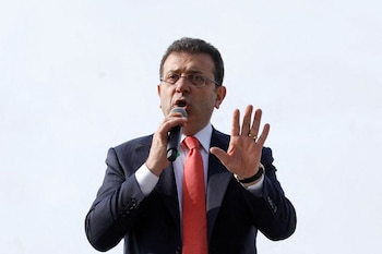 Ekrem Imamoglu denuncia que la