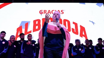 El emotivo discurso de Alfaro en el arribo de la selección de Paraguay a su país tras el Mundial: “Lo imposible no existe”