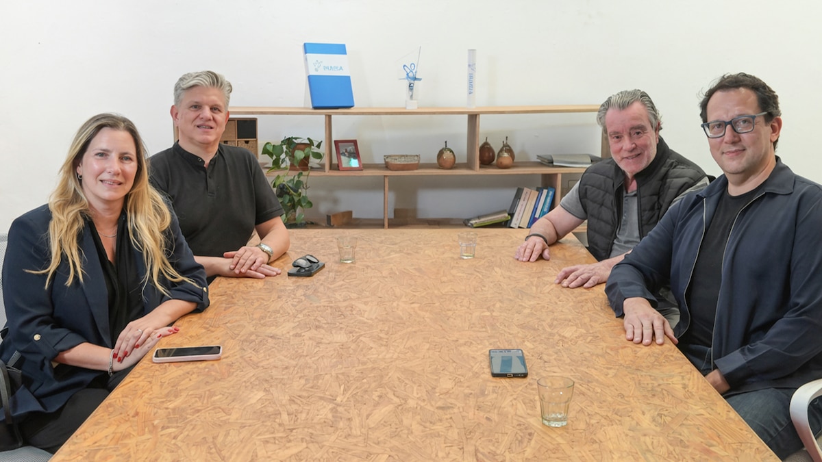 Directivos de INARIA y Taeda en el acto por los 20 años de la editorial