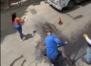 El grupo lleva a cabo la labor en diferentes puntos de la capital vallecaucana - crédito @OscuraColombia/X