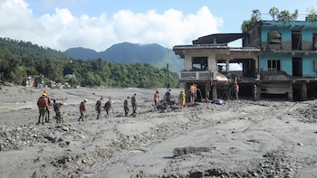 La UE eleva a dos millones de euros su ayuda de emergencia por las inundaciones en Nepal